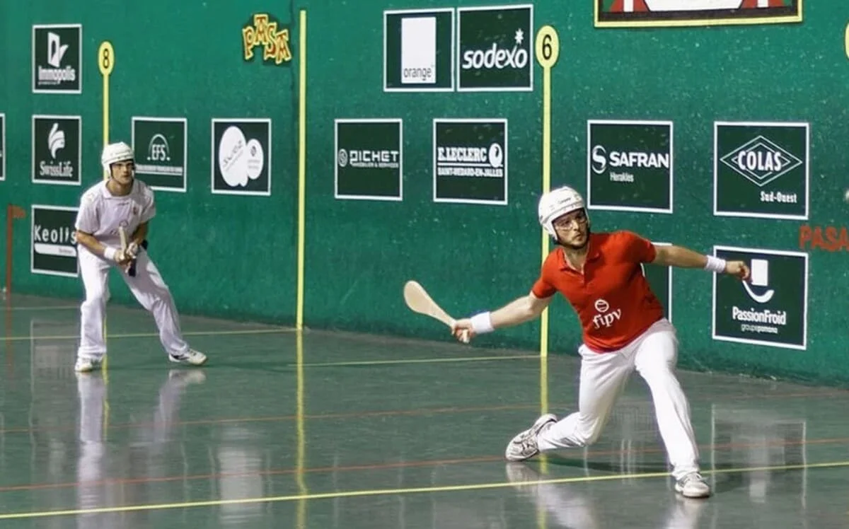 A programação dos Jogos Olímpicos muda a cada edição, com algumas modalidades entrando e outras saindo. Na história, esportes que são populares apenas em determinadas regiões ou que nem existem mais já estiveram no cardápio do evento. Confira a seguir! 