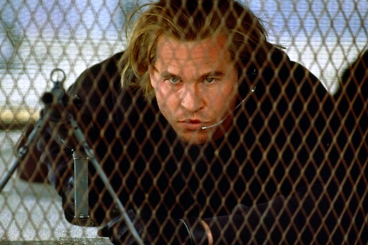 Outro filme marcante da carreira do ator é Fogo Contra Fogo (1995), no qual contracenou com Al Pacino e Robert De Niro.