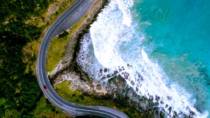 Esse grande anel viário formado pela Highway 1 é conhecido como The Big Lap (A Grande Volta). 