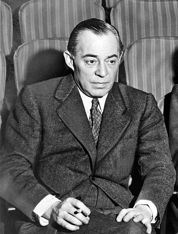 Richard Rodgers (1902-1979) - Embora ainda não existisse o termo na época, o compositor foi o primeiro a conquistar o “EGOT”, em 1962. Ele chegou a compor mais de 900 canções e quarenta musicais para Broadway, além de trilhas para cinema e televisão.