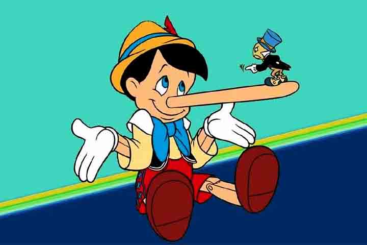 O nariz de Pinóquio cresce quando ele mente para a fada em uma situação em que deixou de ir à escola e acabou preso na gaiola pelo dono de um teatro de marionetes chamado Stromboli. Ele vive outras aventuras, sempre acompanhado pelo Grilo Falante, popular personagem que funciona como a consciência do menino. 
