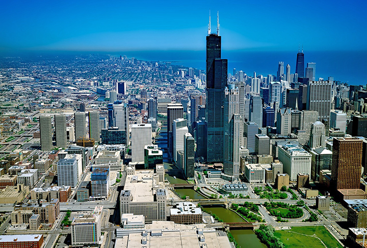 Fundada oficialmente em 1837, a cidade cresceu rapidamente durante o século 19, tornando-se um importante centro industrial, ferroviário e comercial. 