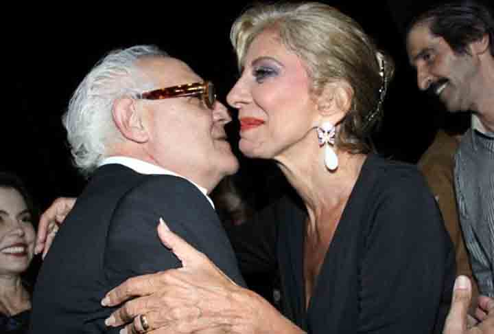 Durante a infância, o artista chegou a morar em São Paulo, porém logo retornou à Santos. Por lá, prestou exame no Instituto de Educação Canadá e formou, com um grupo de amigos que lá estudavam, a banda Eldorado.