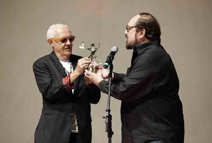 Ney teve como padrinho de batismo o ator Grande Otelo, tendo crescido já no meio artístico. Dois anos após seu nascimento, um decreto do presidente Eurico Gaspar Dutra fechou os cassinos, o que fez com que sua família perdesse seu principal meio de sobreviver.