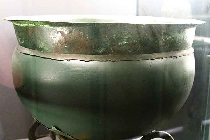 Os autores concluíram que esses objetos de bronze podem representar um recurso inexplorado para a compreensão de civilizações antigas. Isso porque o metal tem propriedades antibacterianas que podem preservar materiais orgânicos por milênios.