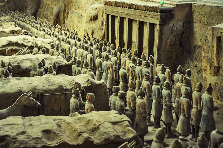 O “Exército de Terracota de Xian” é um dos grandiosos monumentos da China. Veja a seguir outras construções do tipo que estão situadas no país asiático!
