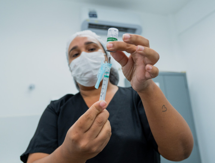 FORTALEZA, CEARÁ, BRASIL, 21-06-2025: Dia de vacinação no Posto de Saúde Geraldo Madeira Sobrinho. (Foto: Fernanda Barros/ O Povo)