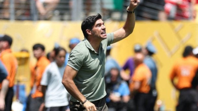 Com seis jogadores amarelados, além do técnico Abel Ferreira, Verdão pode ter desfalques por suspensão em uma eventual oitavas de final