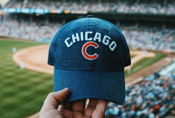 No beisebol (MLB), se destacam o Chicago Cubs e White Sox. No futebol americano (NFL) o Chicago Bears, e no hóquei no gelo (NHL), o Chicago Blackhawks.