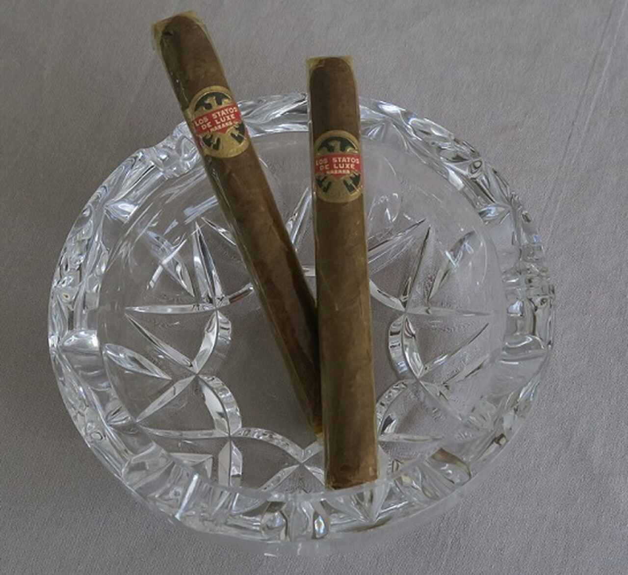 Embora existam charutos mais suaves de outras regiões, os cubanos são frequentemente buscados por quem valoriza intensidade e qualidade.