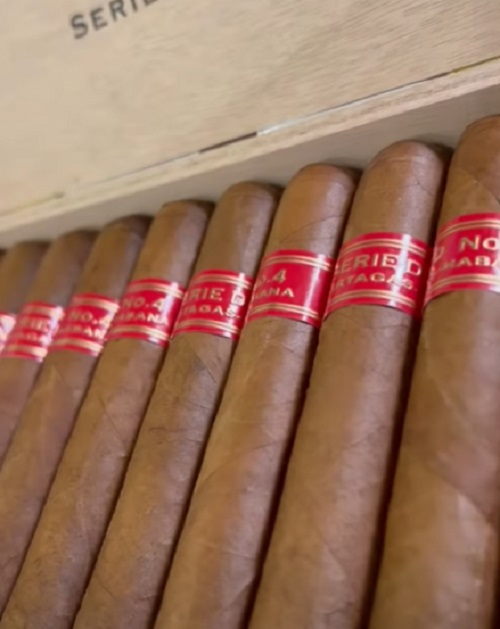 A principal distinção entre um charuto puro e um habano é que este último é fabricado em Cuba e possui uma denominação de origem protegida.