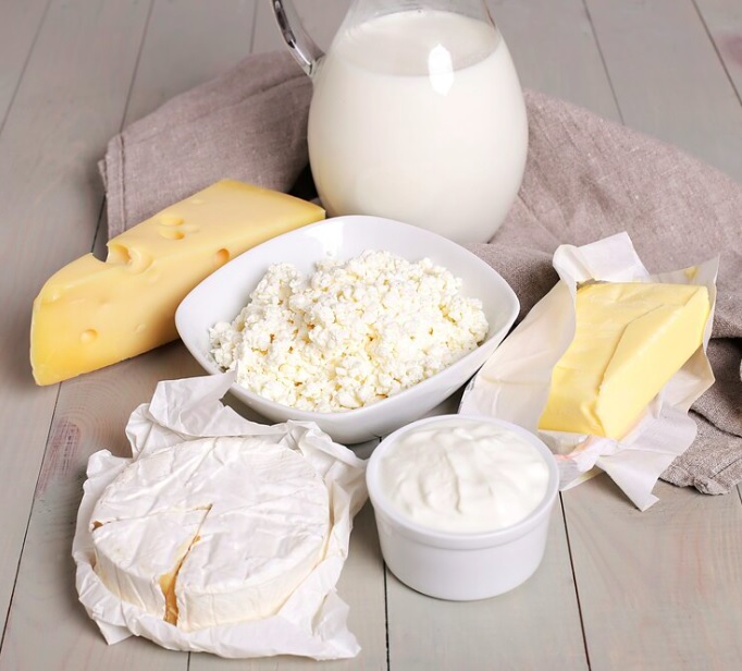 O zinco pode ser encontrado em diversos alimentos de origem animal, como carne bovina, suína e de cordeiro, frango, ostras, camarão e caranguejo.