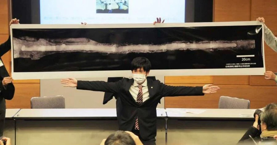 Pelo tamanho do artefato, conhecido como ‘espada dako’, os pesquisadores entendem que o item nunca deve ter sido usado para autodefesa. Mas, sim, como forma de proteção contra o mal depois da morte. 