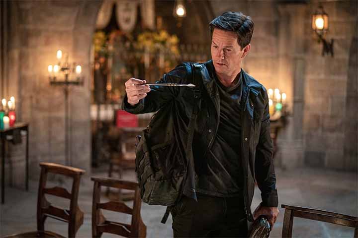 Hoje, aos 54 anos, Mark Wahlberg se mostra mais ativo e relevante do que nunca. Recentemente, estrelou filmes como “Infinito” (2021), “Uncharted: Fora do Mapa” (2022) - na foto - e “Arthur, o Peregrino” (2024), este último baseado em uma história real.