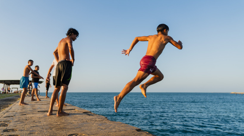 O pôr do sol no Poço da Draga, em Fortaleza, é uma das indicações do designer Érico Gondim