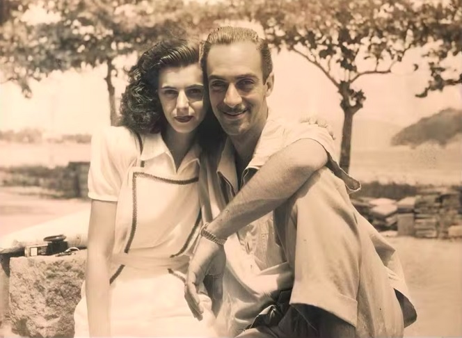 Janete foi casada com o também autor Alfredo Dias Gomes, com quem teve quatro filhos.