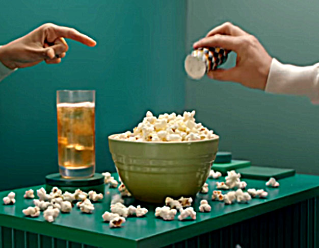 Por esse motivo, a fruta se tornou popular não apenas entre os povos indígenas, mas também na sociedade brasileira moderna, sendo amplamente consumida em diversas formas, incluindo xaropes, barras de energia, pós e, claro, refrigerantes.