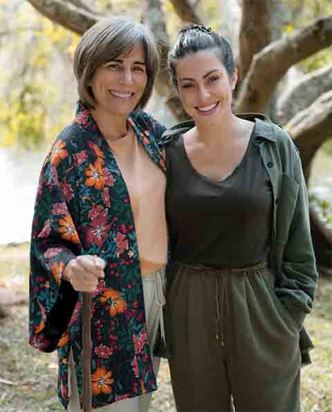 “Desde quando eu me imaginava artista, eu imaginava só Cleo, e o Pires foi uma homenagem à minha família, principalmente à minha mãe”, destacou.
