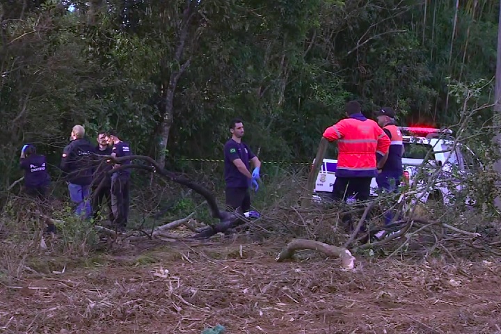 A tragédia chocou moradores locais e pessoas que testemunharam o momento. Os voos de balão na região foram suspensos temporariamente.