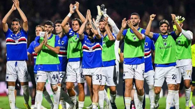 Sampdoria vencia o Salernitana por 2 a 0, quando começou um tumulto generalizado que fez a partida ser encerrada antes dos 90 minutos