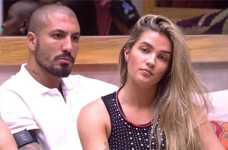 No BBB 15, Aline Gotschalg e Fernando Medeiros viveram um romance e seguem juntos fora da casa, mesmo depois do envolvimento dele com Amanda Djehdian na edição. Atualmente, ela é influencer, enquanto ele é comentarista de basquete e produtor cultural. Eles são pais de Lucca.