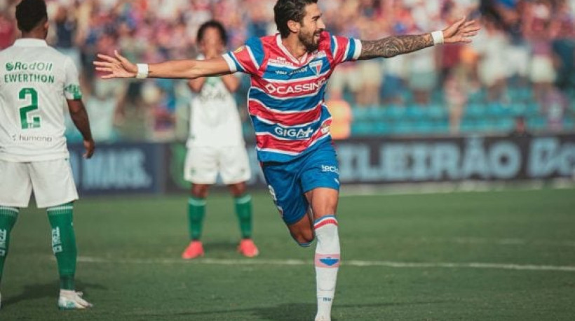 Lucero e 'Buzeira' são citados no relatório final da Polícia Civil, que investiga o acordo feito do Timão com a casa de apostas VaideBet