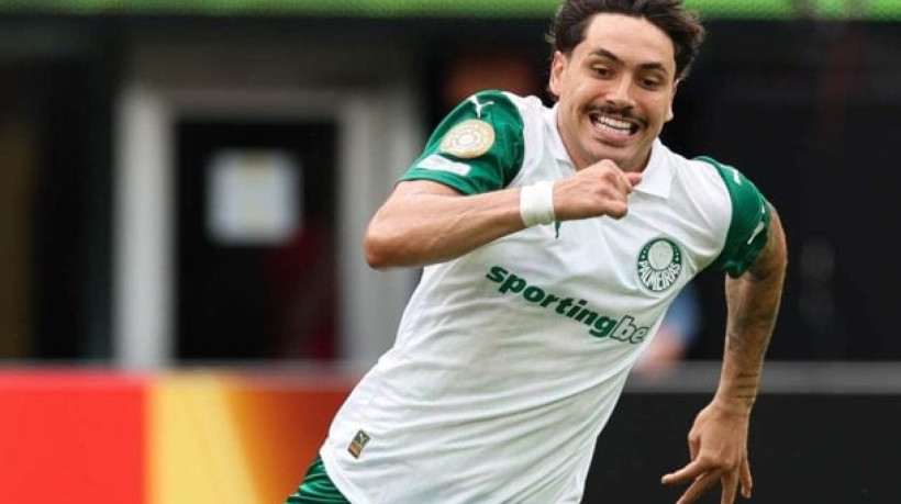 Meia saiu do banco e marcou o gol que garantiu a liderança do Verdão no Grupo A, mesmo com um desempenho abaixo do esperado