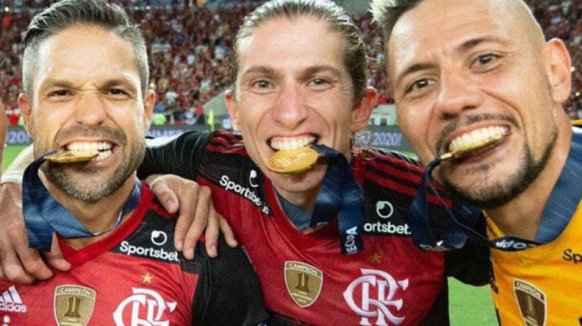 Em entrevista ao 'As', ex-jogador afirma que técnico é fã de Simeone e com mais experiência pode assumir os Colchoneros em outro momento