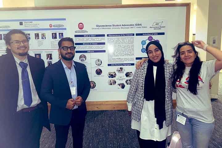 Os compostos de organismos marinhos têm estruturas únicas, muitas vezes inexistentes em animais terrestres, explicou Marwa Farrag, doutoranda e principal autora do estudo.