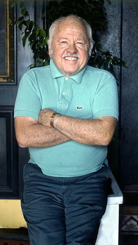 Entrou para o Livro Guinness dos Recordes como o ator de carreira mais longa. Ganhou Oscar Honorário em 1938, aos 18 anos, como artista jovem, e mais um em 1983, aos 63 anos, pela carreira. Já tinha até recebido Oscar quando foi para a guerra.  Morreu em 6/4/2014 aos 93 anos. 