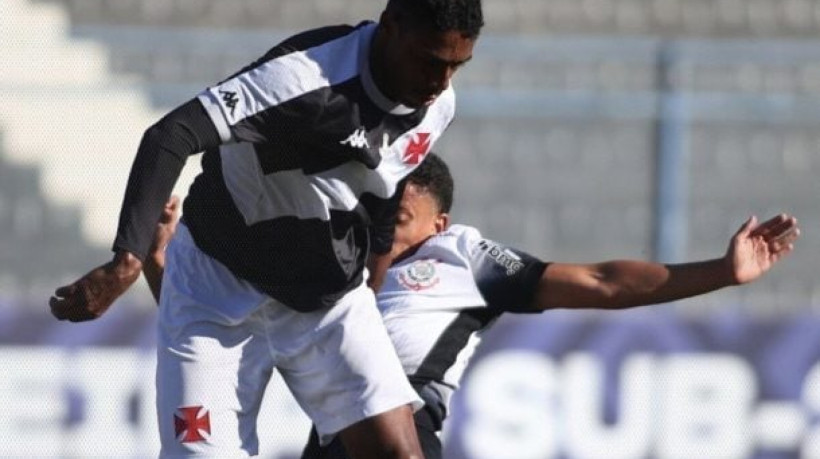 Pedro Thomas abre placar para o Timão, mas Juninho sai do banco de reservas e empata para o Gigante da Colina, em São Paulo