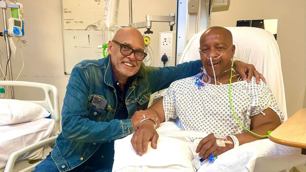 O baterista conseguiu sair do coma e está em tratamento. O vocalista Gary Christian postou foto em que aparece visitando o companheiro no hospital. E , sobre a recuperação de Duke, ele disse: Milagres acontecem. 