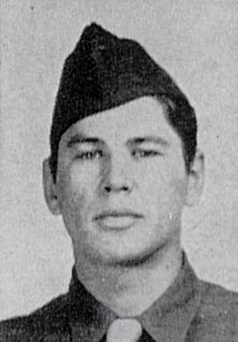 Charles Bronson - O ator americano foi artilheiro de Cauda e instrutor de tiro. Participou de 25 missões e foi condecorado por bravura. 