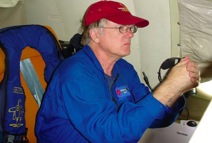 Em entrevistas dadas a veículos norte-americanos, alguns colegas meteorologistas de Dodge o descreveram como a pessoa que mais entendia de furacões no país.