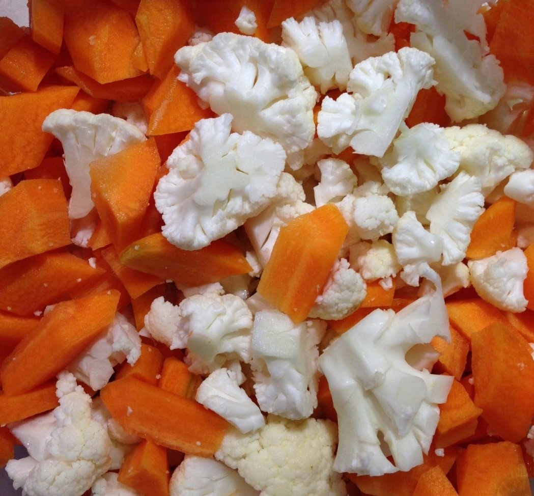 Contém ácido fólico, que é essencial durante a gravidez, pois esta vitamina participa no desenvolvimento da medula óssea do bebê durante as primeiras semanas de gestação.