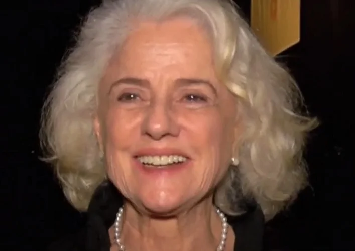 Marieta continua a ser uma força vital na arte brasileira, sempre buscando papéis que a desafiem e a inspirem.