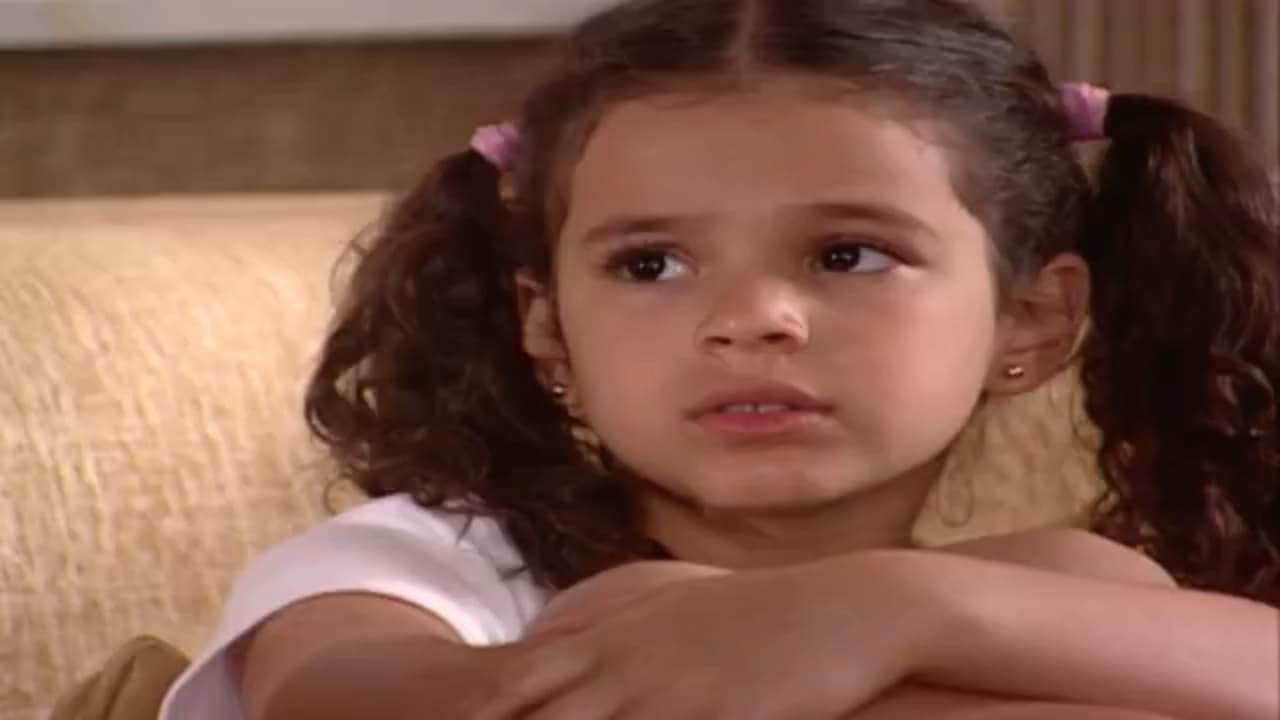 Em 2003, Bruna Marquezine explodiu quando interpretou Salete na novela Mulheres Apaixonadas. 

