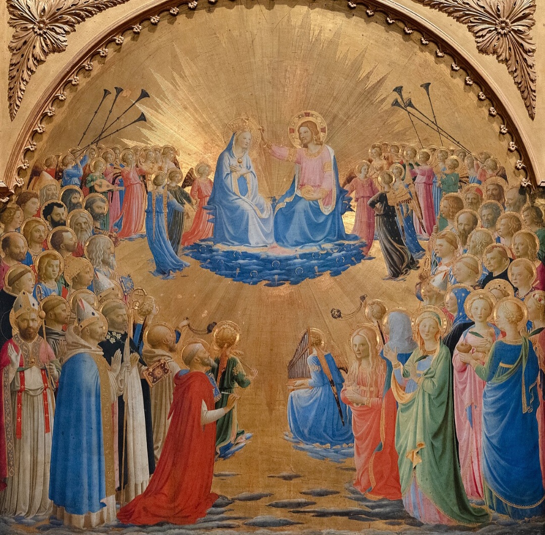 “A Coroação da Virgem” ,de Fra Angelico, criada por volta de 1435 no estilo renascentista inicial, mostra Cristo coroando Maria em uma cena celestial. A obra é admirada pela harmonia das cores e serenidade das figuras.
