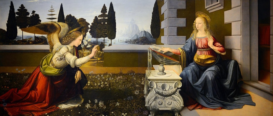 “A Anunciação” de Leonardo da Vinci, feita por volta de 1472, no estilo renascentista, mostra o momento em que o anjo anuncia à Virgem Maria sua missão. A obra destaca-se pela precisão dos detalhes e uso da perspectiva.