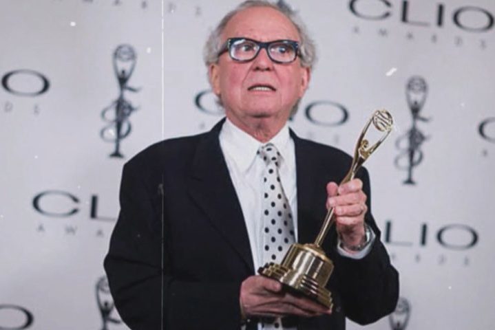 Sua trajetória profissional começou em 1969, aos 18 anos, quando foi contratado como redator em uma agência de publicidade. Cinco anos depois, já conquistou seu primeiro Leão de Ouro no Festival de Cannes.