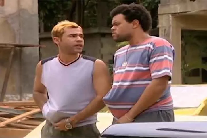 Em 2015, o humorista começou a protagonizar a série “Os Suburbanos”, no Multishow, ao lado de Carauta, Babu Santana e outros nomes. 
