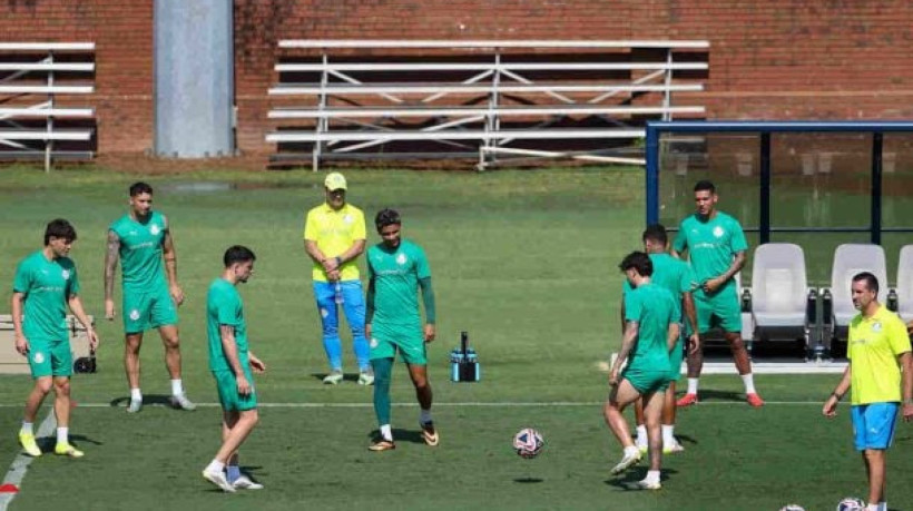 Abel realizou última atividade antes de embate decisivo no Mundial e Verdão pode ter mudanças na defesa e no ataque