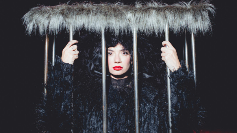 Depois de atingir mais de 120 mil espectadores e fazer turnê na Europa, Rafaela Azevedo volta à Fortaleza com 