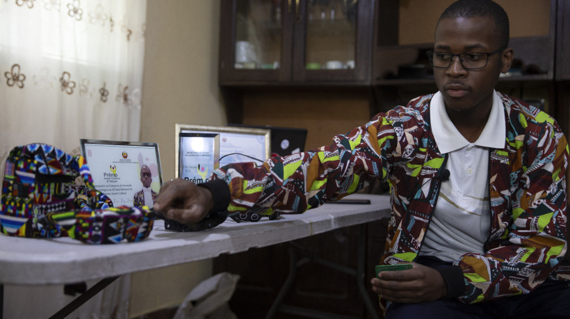 Este protótipo é o mais recente de uma série desde que Rego lançou o seu projeto Vision Hope em 2021, ganhando o Prêmio Jovem Criativo de Moçambique para inovação tecnológica no ano seguinte
