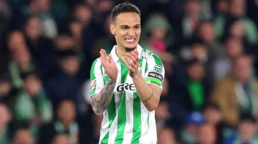 Dirigente do clube da Espanha mantém desejo em contar com o brasileiro que brilhou pela equipa na última temporada