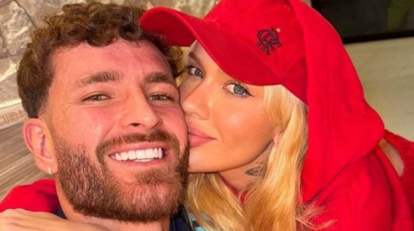 Influencer e zagueiro do Rubro-Negro estão juntos desde fevereiro do ano passado; Ambos tem filhos de outras relações