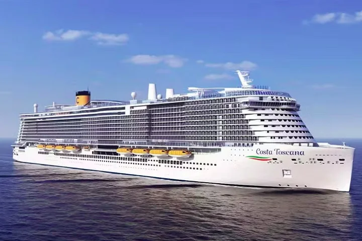 Costa Toscana: Pertencente à Costa Cruzeiros, o navio italiano acomoda até 6.554 passageiros em mais de 2.660 cabines. São 13 restaurantes, 19 bares e salões, além de 13 piscinas e dezenas de banheiras de hidromassagem.