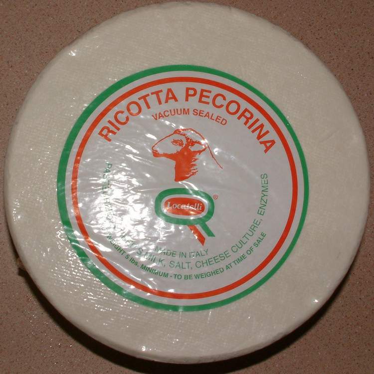 Por conter zinco e vitamina A, o consumo regular do cottage ajuda no fortalecimento do sistema imunológico, uma vez que o organismo consegue combater infecções com mais facilidade.