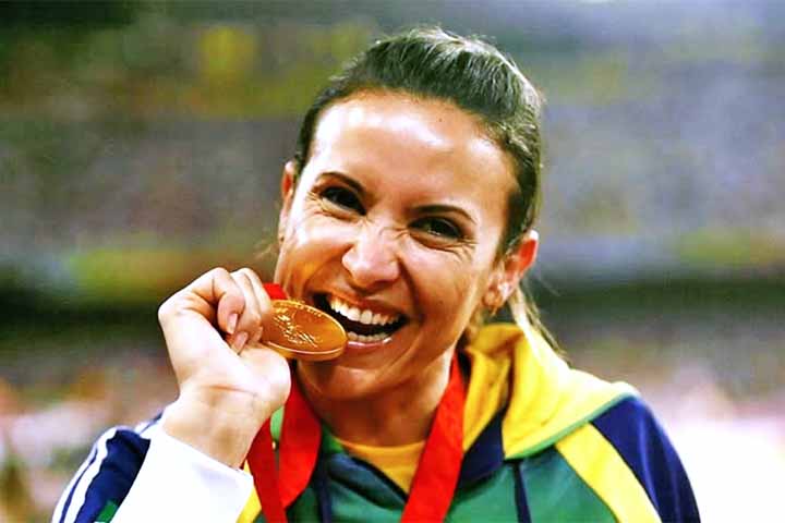 Atletismo feminino - Nos Jogos de Pequim-2008, Maurren Maggi alegrou o Brasil com o inédito ouro no salto triplo.
