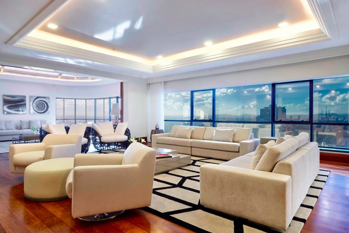 Entre os hóspedes famosos que já passaram por lá estão Paul McCartney, Taylor Swift, Lady Gaga, Bill Clinton e Silvio Berlusconi.